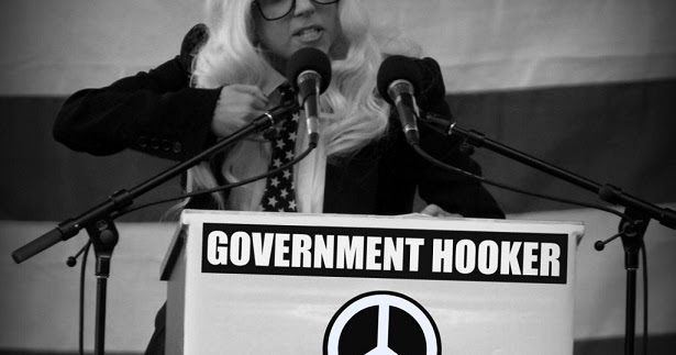 леди гага government. Government hooker lady gaga эстетика. Gaga government hooker. леди гага говермент хукер. леди гага 2006.