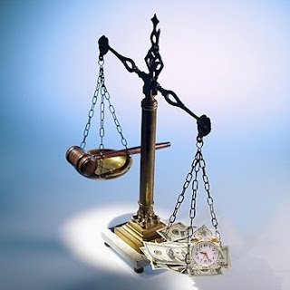 balança justiça, poder judiciario, enriquecimento judicial