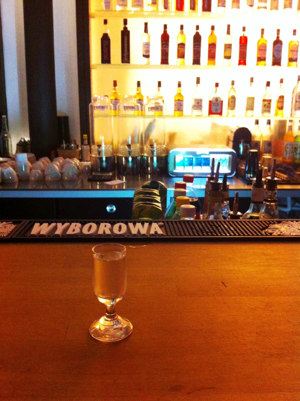 P o s t r O n n e • o P i n i e: Wódka Bar