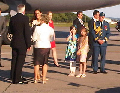 PEI girl reacts after giving Kate Middleton flowers