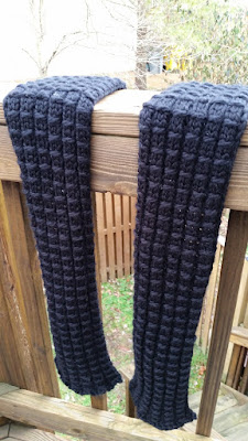 bamboo stitch loom knit scarf outside