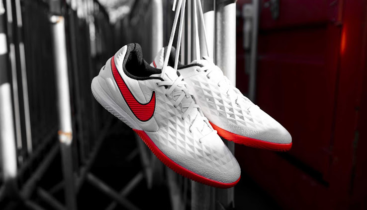 nike tiempo red and white