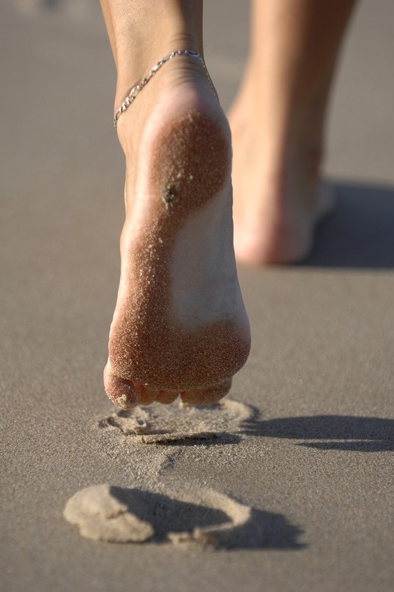 shoes for walking in sand