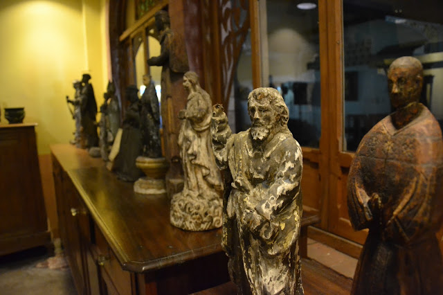 Sulyap Gallery Cafe and Restaurant antique saints