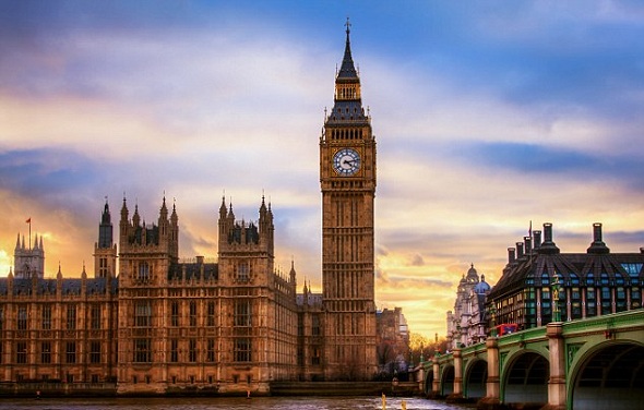 590x376-itinerary-umroh-plus-eropa-09-big-ben-london