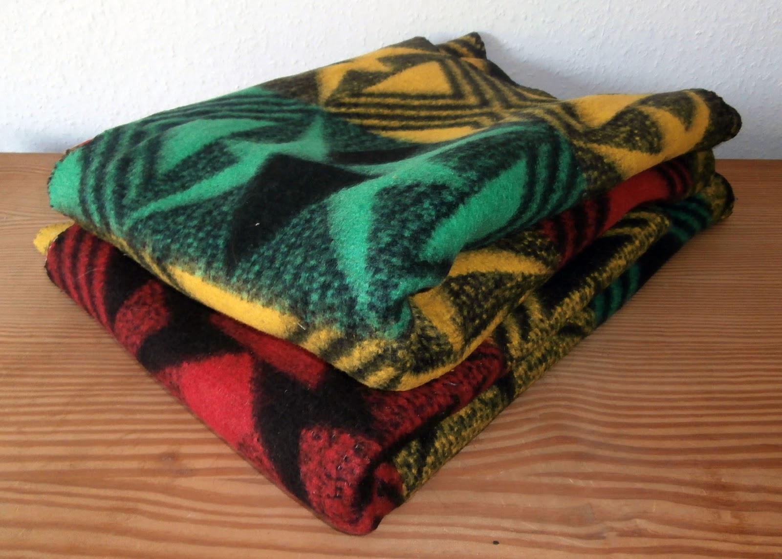 Vintage Retro Blankets Museum Blankets from the '50s, '60s and '70s 5