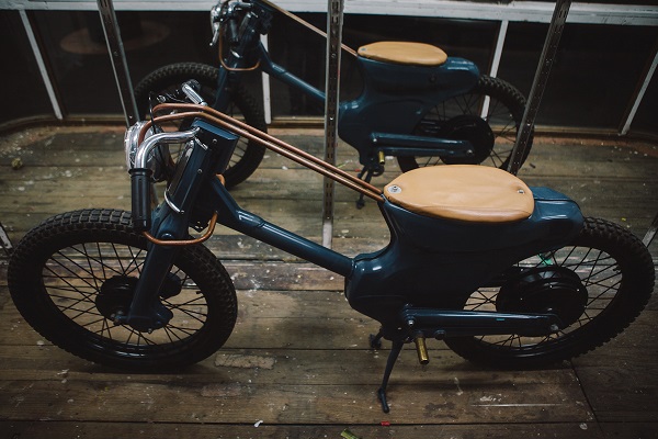 Honda Cub 90 độ động cơ điện trong dáng cổ điển những năm 70 Honda Cub 90 độ động cơ điện trong dáng cổ điển những năm 70