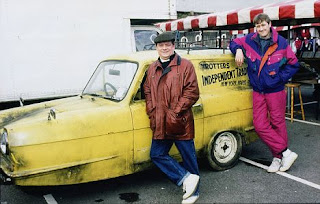 Only Fools and Horses Reliant Robin Del Boy and Rodney with Reliant Robin, Top Gear Reliant Robin Shuttle Rocket Launch, Model Rocket Store