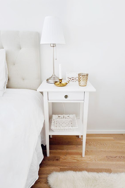 ¿Cansada de tu Mesilla Hemnes de Ikea? Enhorabuena! Estas llegando la madurez Deco ¿Cansada de tu Mesilla Hemnes de Ikea? Enhorabuena! Estas llegando la madurez Deco