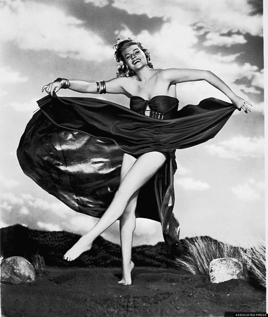 WW2 WWII Photo Hollywood Actress Rita Hayworth 1939 Starlet World War Two 8092 