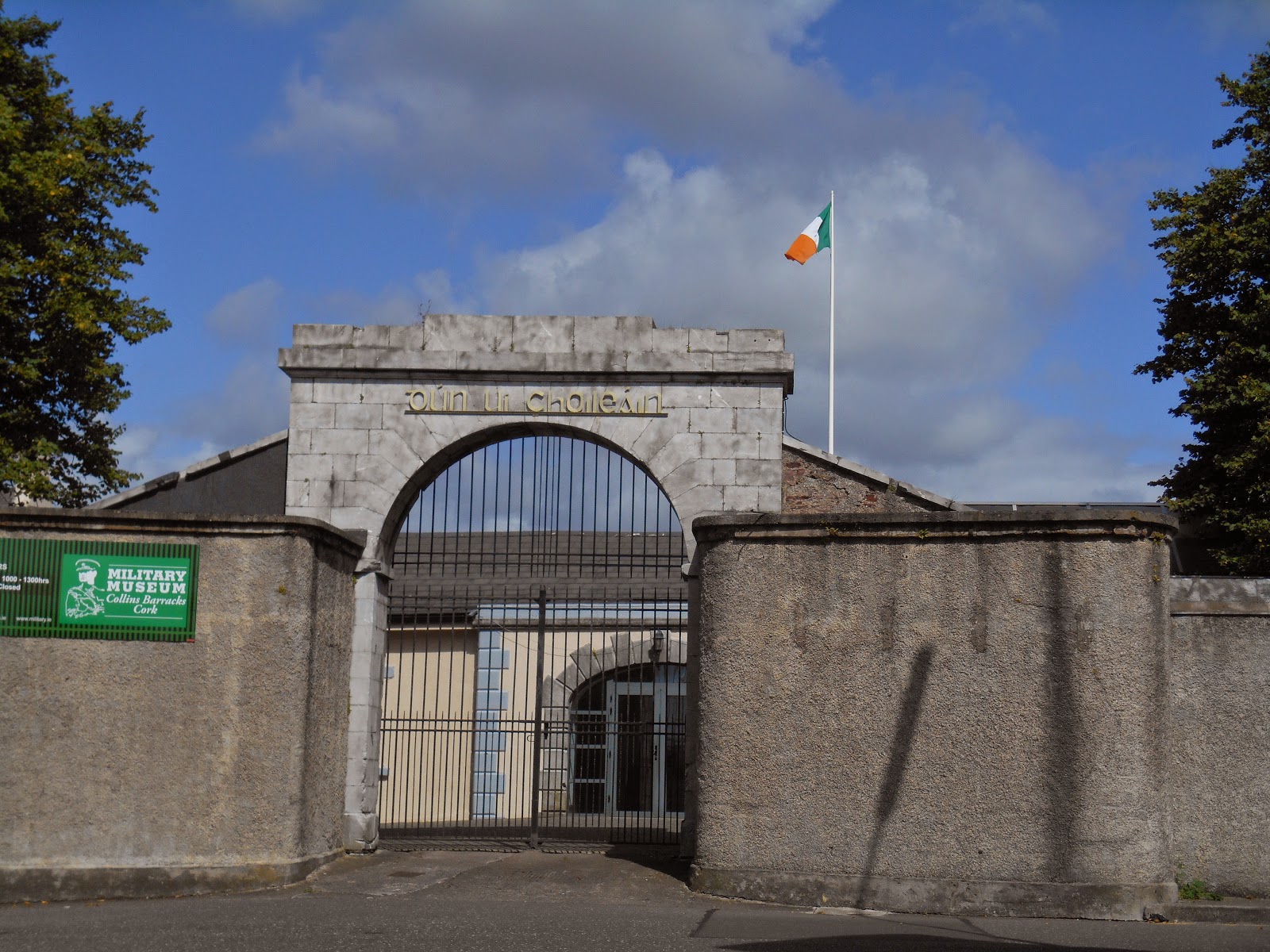 UNA JOTICA ENTRE PINTAS Collins Barracks Military Museum, Cork, Irlanda