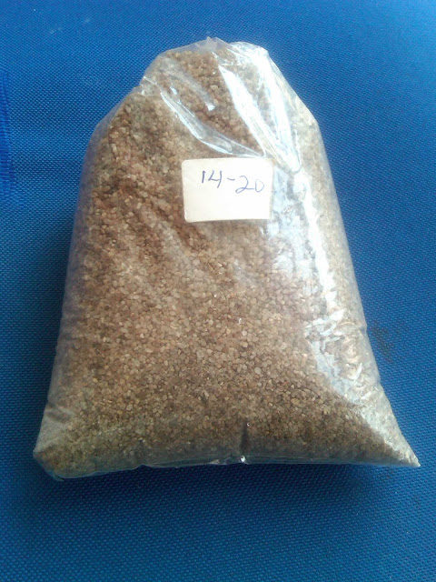 pasir  silika mesh 14-20 kurang lebih  1 mm