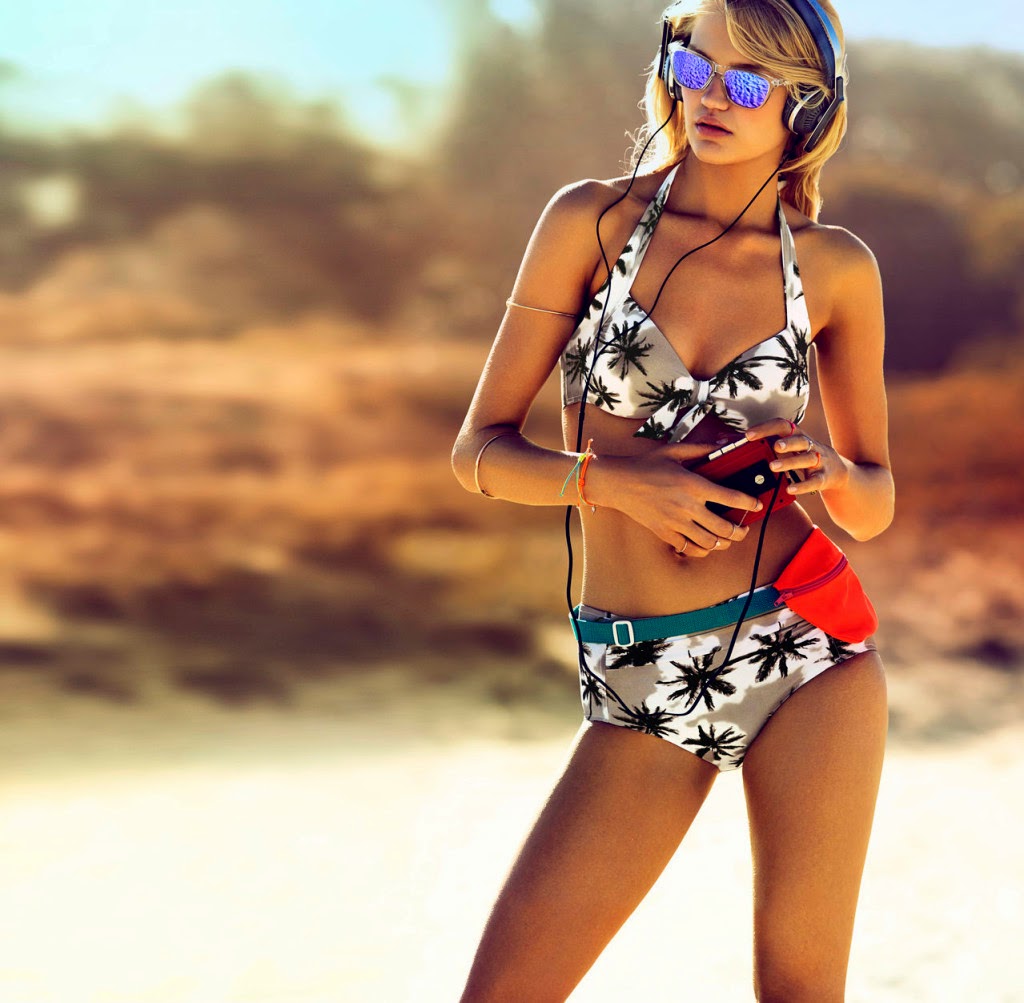 Rebecca Szulc - Seafolly Swimwear Model.
