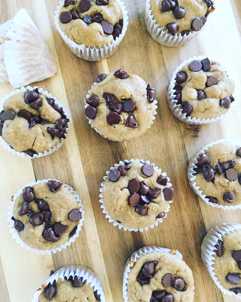 Muffins de avena y plátano con chispas de chocolate Delirios de Cocina