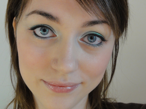 Les yeux bleus avec Innoxa – Sapphire Beauty Blog