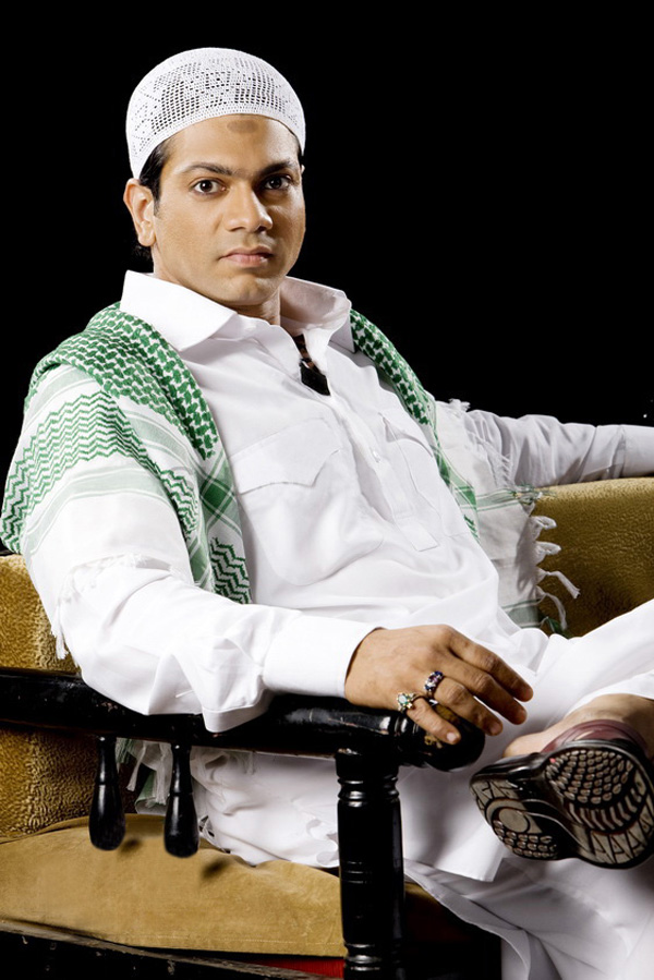 Tamil News City: Vilayadava Movie Villan Bharat Raj Latest Stills ...