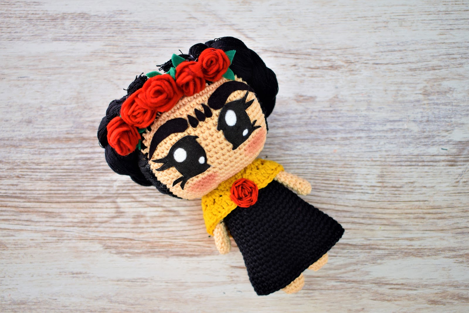 muñeca Frida Frida Kahlo amigurumi Amigurumi muñeca Frida Kahlo rosas muñeca ganchillo Muñecas, figuras y accesorios Juguetes y juegos