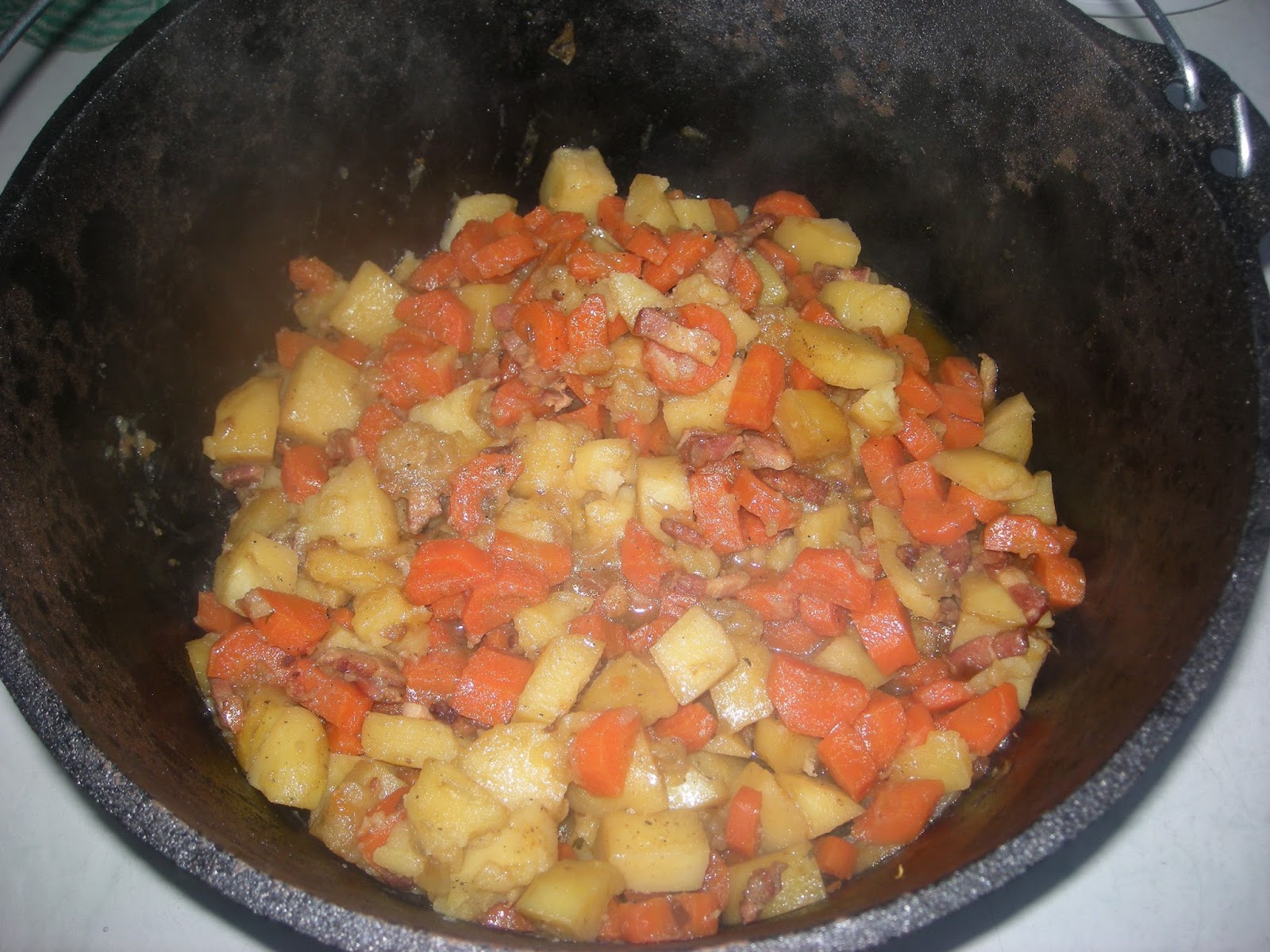 Heiner kocht! Eintopf aus dem Dutch Oven