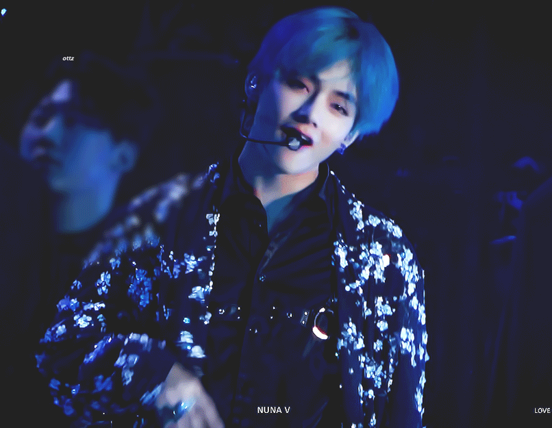190321_fancam_v.gif