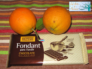 Delicatessen de naranja confitada con chocolate