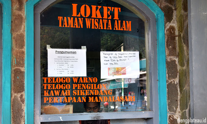 loket pintu masuk menuju taman wisata alam telogo warno dan pengilon loket pintu masuk telogo warno dan pengilon