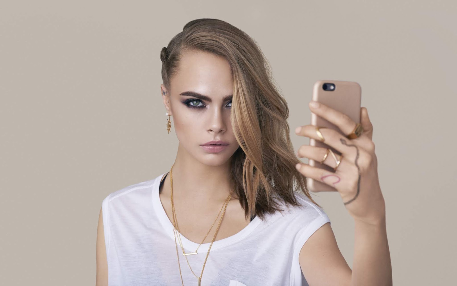 Cara Delevingne wallpaper Cara Delevingne wallpaper