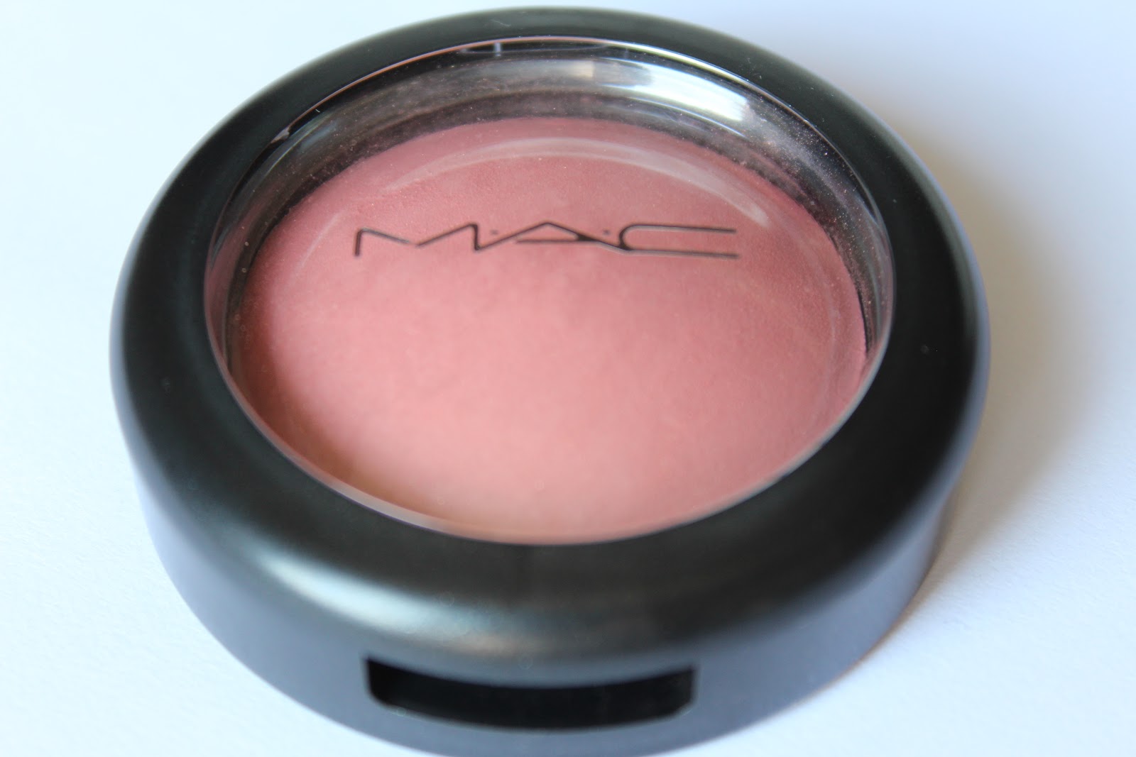 MAC mineralna rumenila DAINTY i SUPERNOVA - MAKEUP ARENA