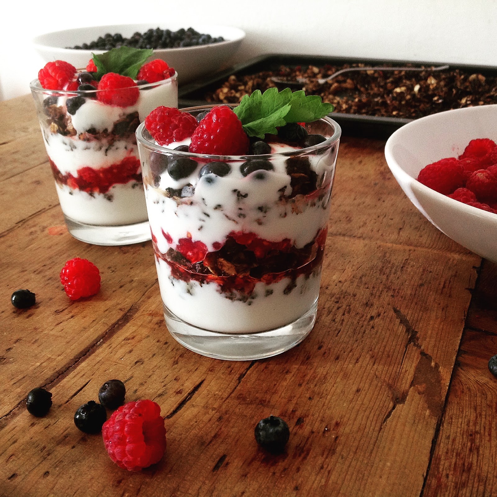 BFF Homemade double chocolate müsli s brusinkami a mořskou solí