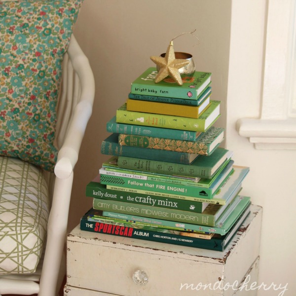Árvores de Natal alternativas com livros Árvores de Natal alternativas com livros
