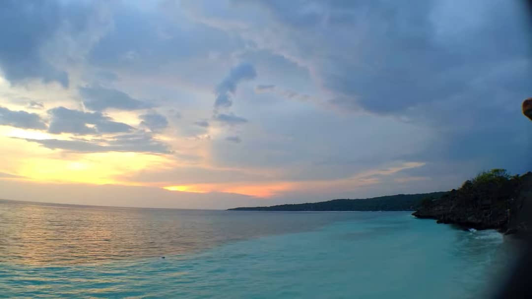5 Pantai dengan Sunset terindah di Sulawesi Selatan