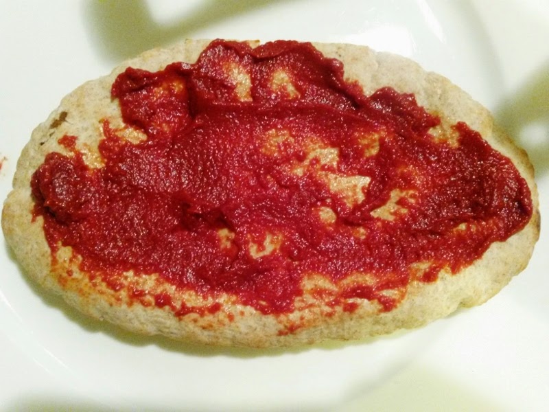 RECIPE Pitta Bread Pizza with Goat's Cheese and Caramelised Onions