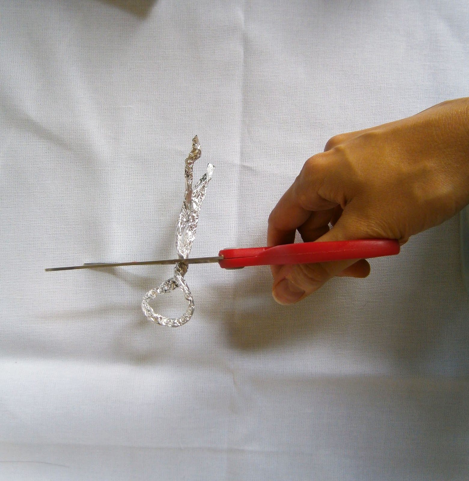 . Tutorial Making an aluminum foil ring