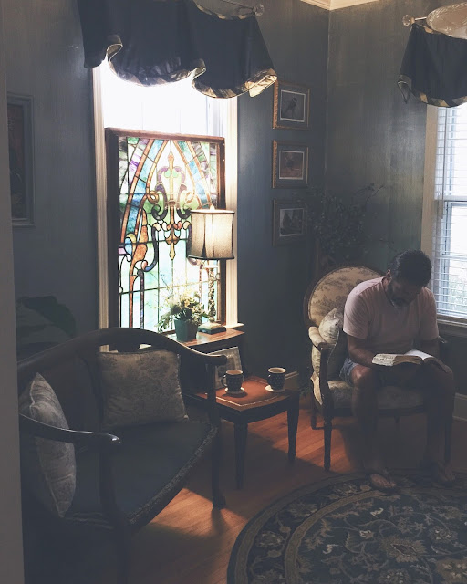 The Honey Pot Dogwood Cottage B&B in Eupora, Mississippi {Hanging with