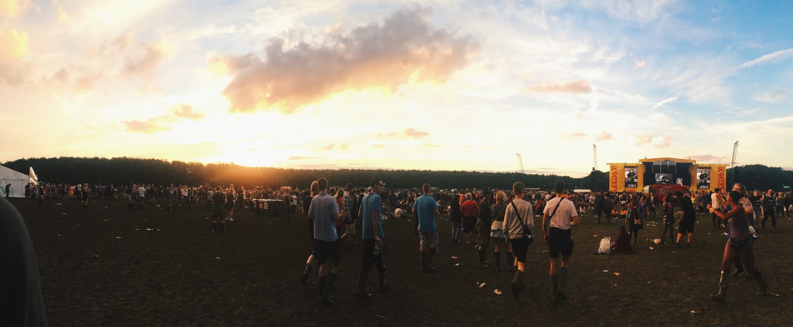 Leeds festival panorama of the arena 2016