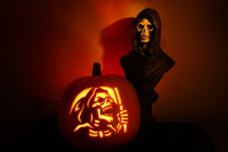 Scary-Pumpkin-Carving-for-Halloween Scary-Pumpkin-Carving-for-Halloween
