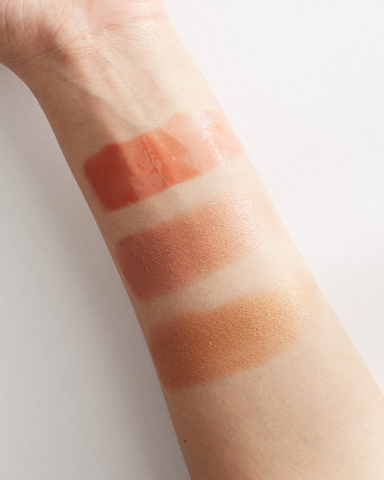 HAN Skin Care Cosmetics Eyeshadow and Lip Gloss Swatches HAN Skin Care Cosmetics Eyeshadow and Lip Gloss Swatches Golden Glow Romance Peachy Nude all natural organic fruit dyed nontoxic beauty hellolindasau
