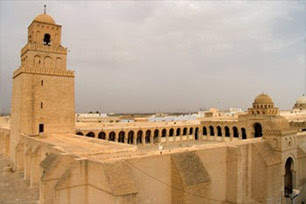 menara masjid unik