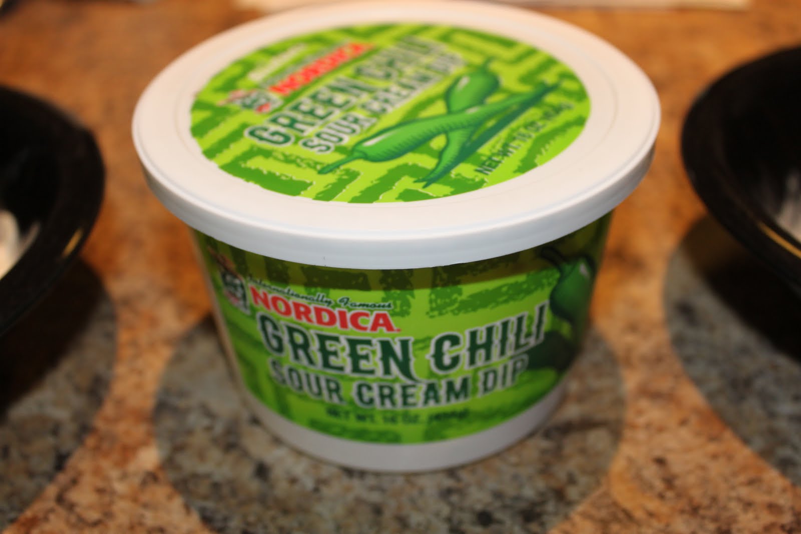 The Hidden Vegetable: Dip #1 - Sour cream green chili dip