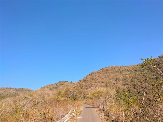 Kondisi jalan ke Bukit Mantar Jelajah Sumbawa salam dari bukit Mantar (12) - jurnaland.com