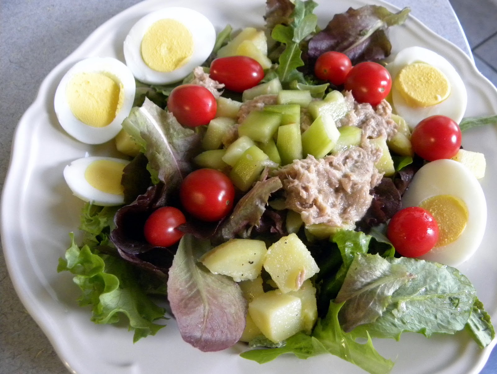 4-easy-weight-loss-salad-recipes-5