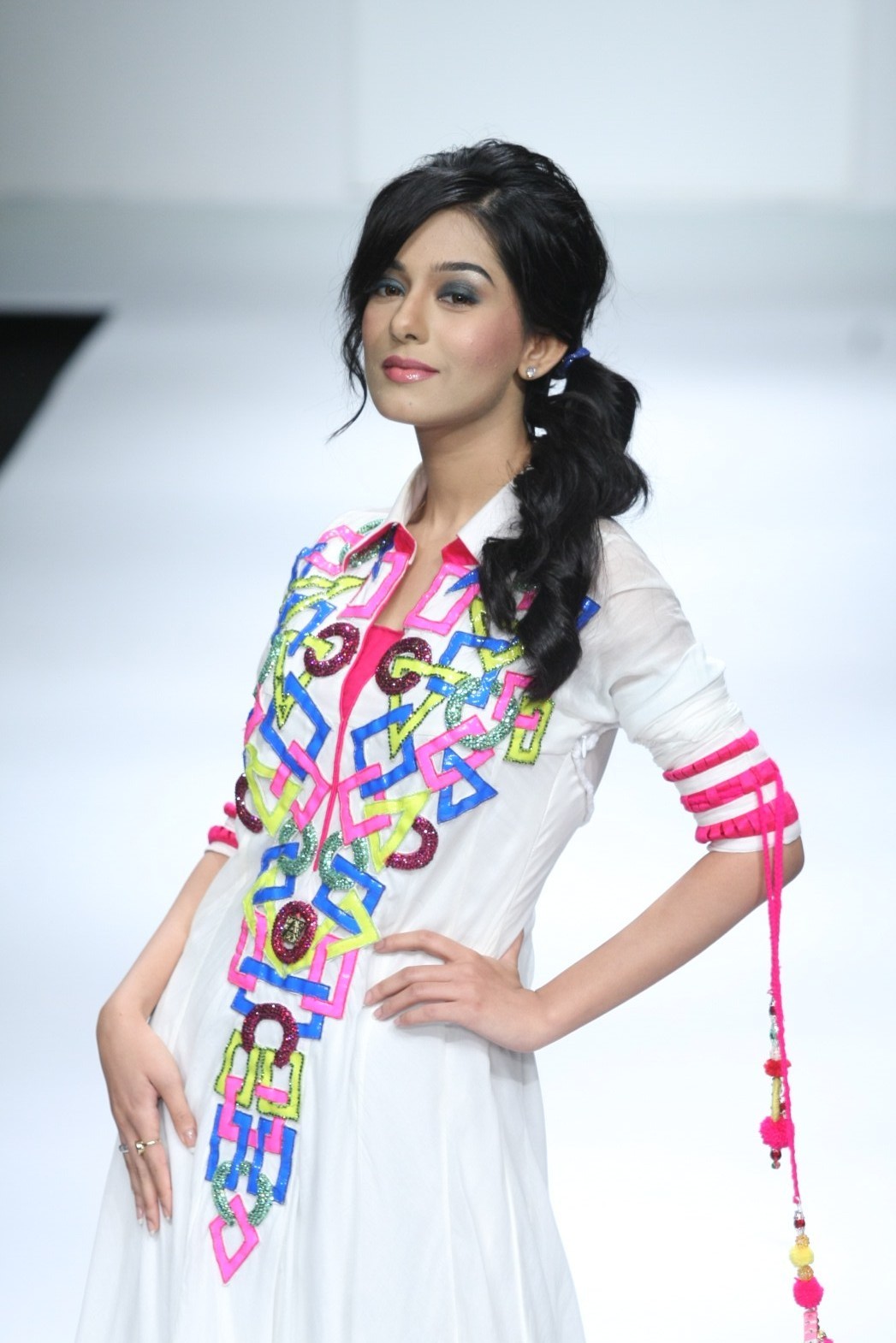 Amrita Rao Catwalk At Lakme Fashion Week - Sexy Brunette -4985