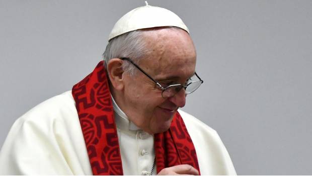 El Papa Francisco condena a hombres que contratan servicios sexuales