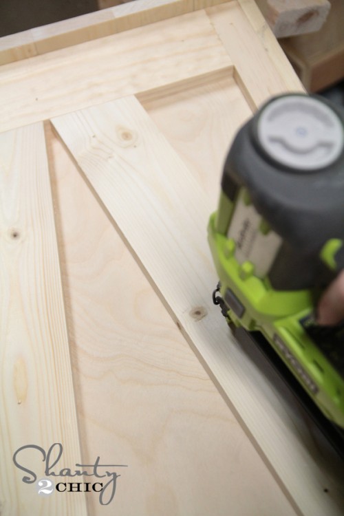 Drill plywood - DIY Desk Nightstand Drill plywood - DIY Desk Nightstand