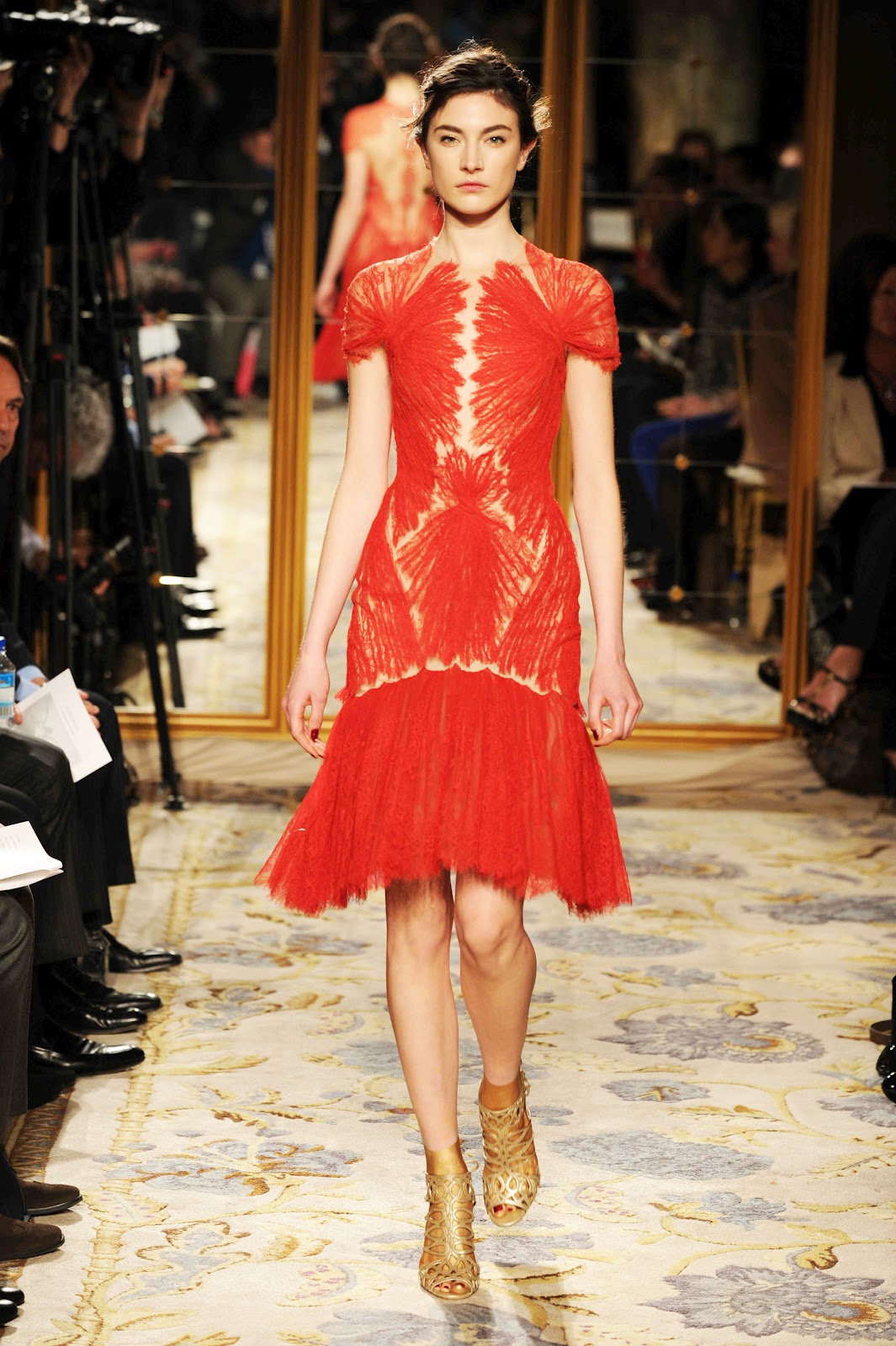 AMORE (Beauty + Fashion): Wedding Bell Wednesday - Marchesa AW11/12