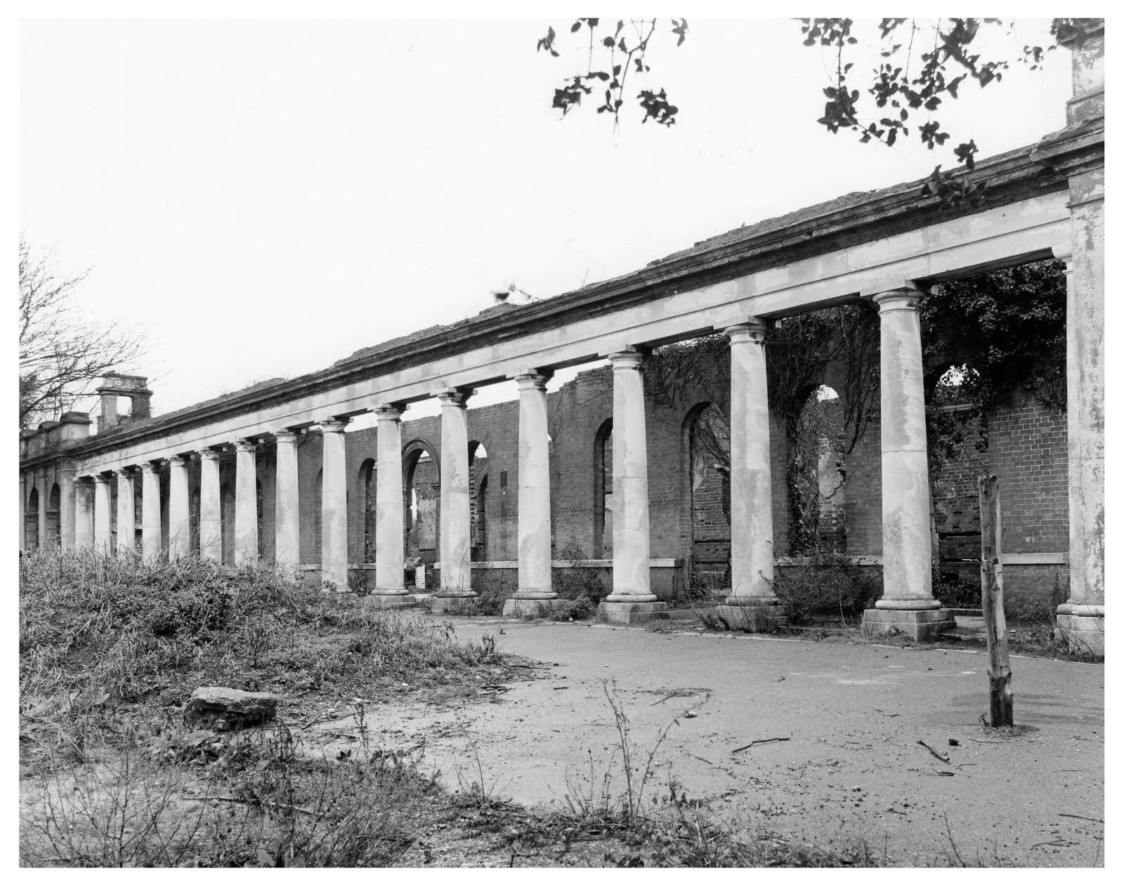 Colonnades 1969
