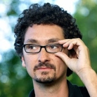 http://www.elcultural.com/noticias/letras/David-Foenkinos-loco-por-Charlotte/7702