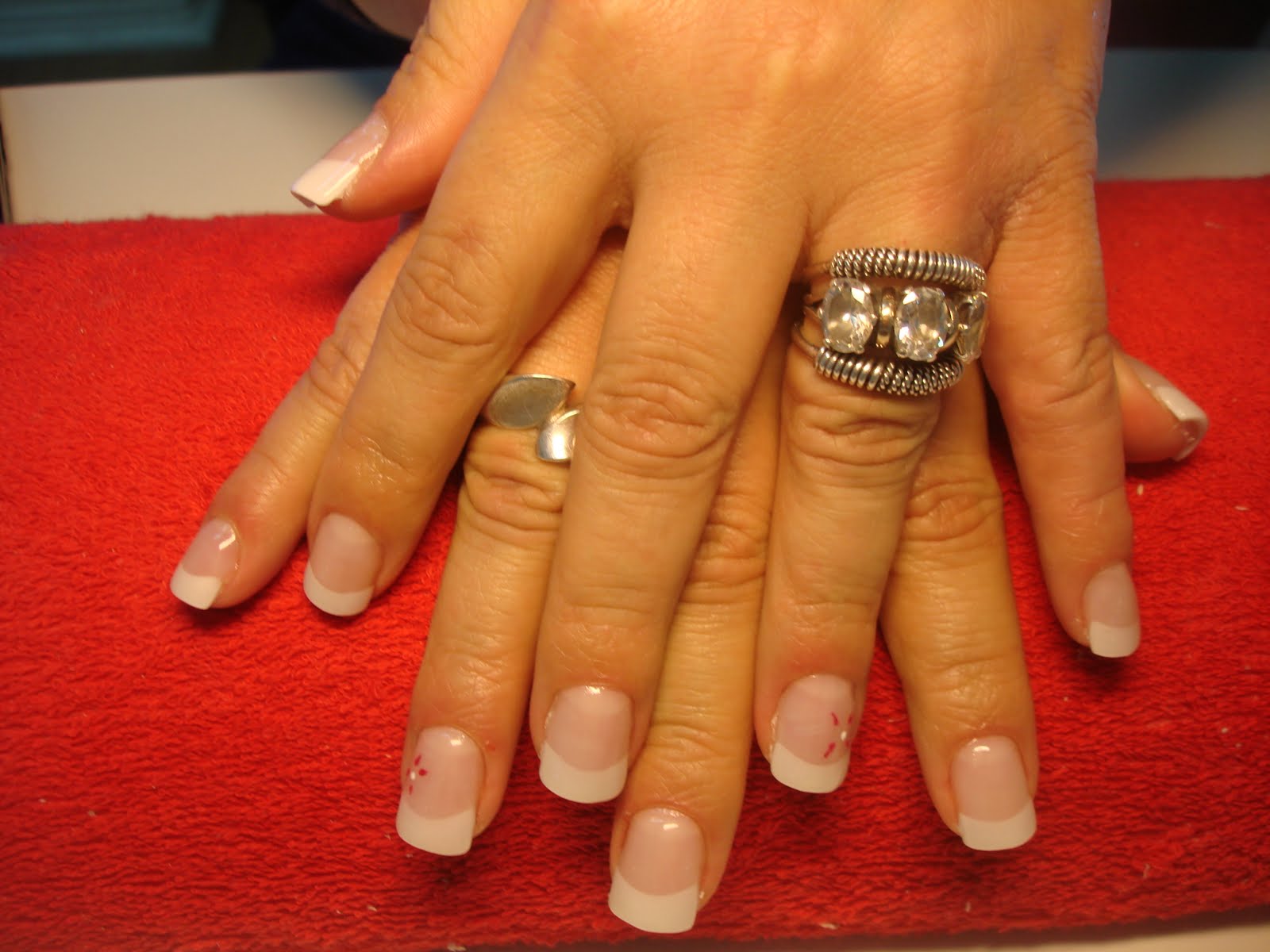 Unhas de Gel, Verniz de Gel e ArtNail Manicure Francesa