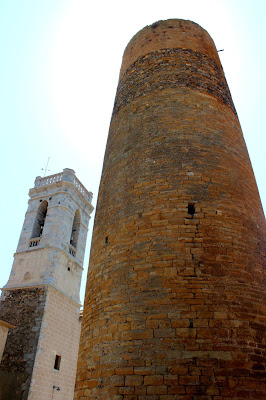 Torre del castillo y torre campanario de Crüilles