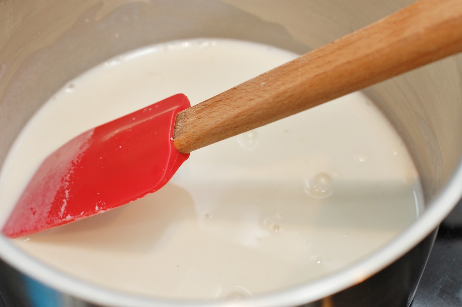 In Michelle's Kitchen Fluffy Cooked Flour Buttercream Frosting