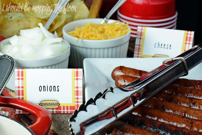 Hot Diggity Dog! Free Cookout Printables | Invitations and Menu Cards